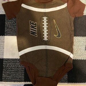 NIKE Football onesie Size 9-12 months